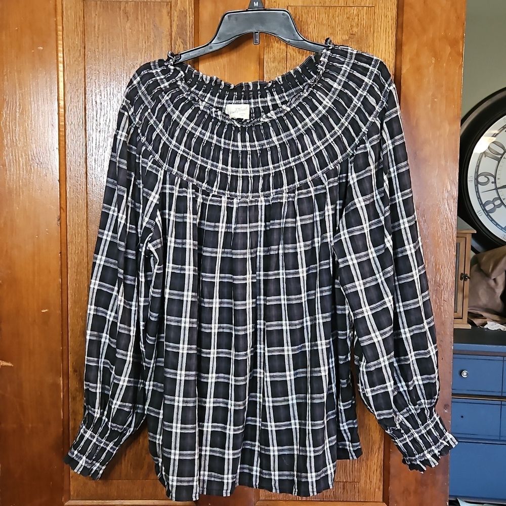 Universal Thread Black and White Checkered‎ Blouse XXL